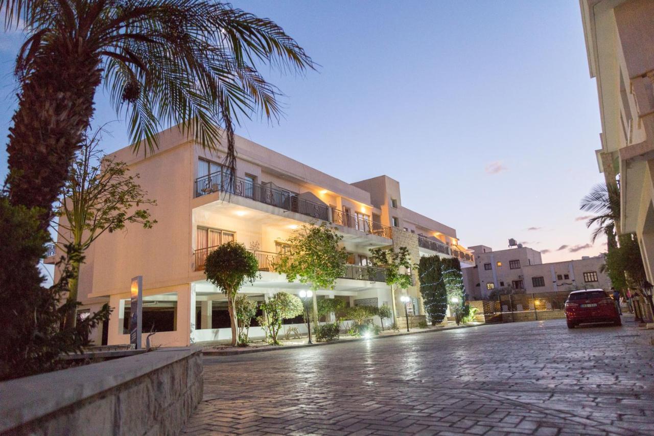 King'S Holiday Apartments Pafos Exterior foto